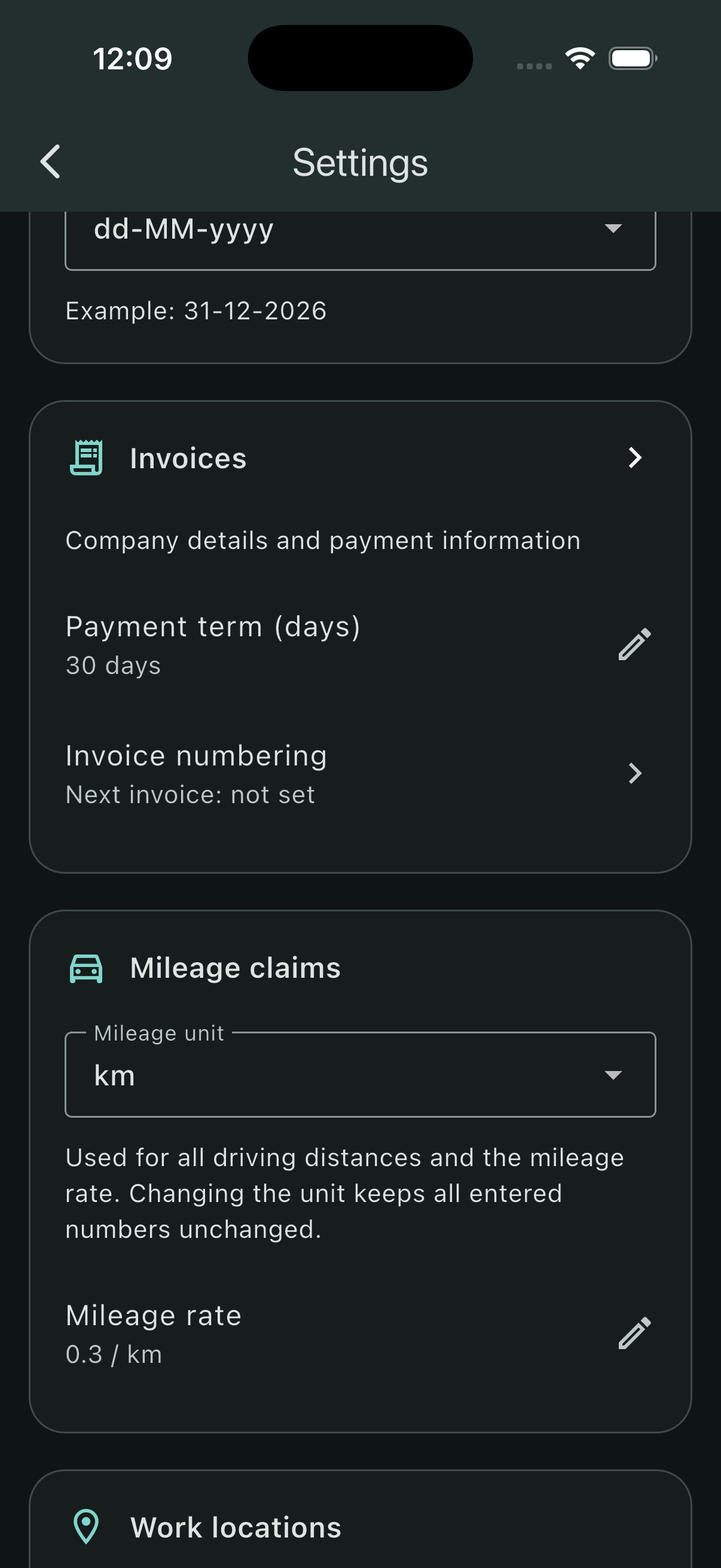 Settings showing the Invoices section, payment term and invoice numbering